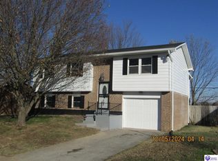 1114 Janet Dr, Radcliff, KY 40160