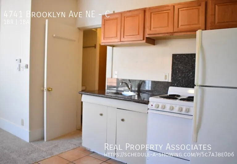4741 Brooklyn Ave NE #C — Photo 3