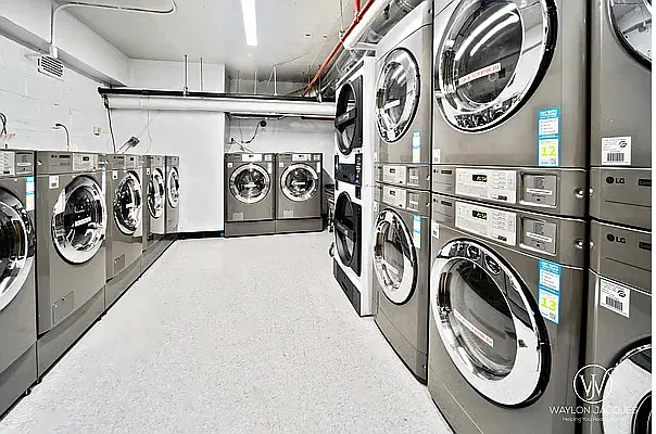 Rented by Oxford Property Group | media 10