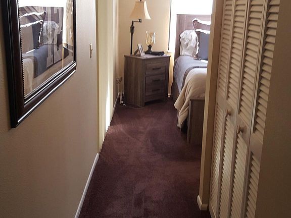 2nd image of 225 Woodlake Wynde