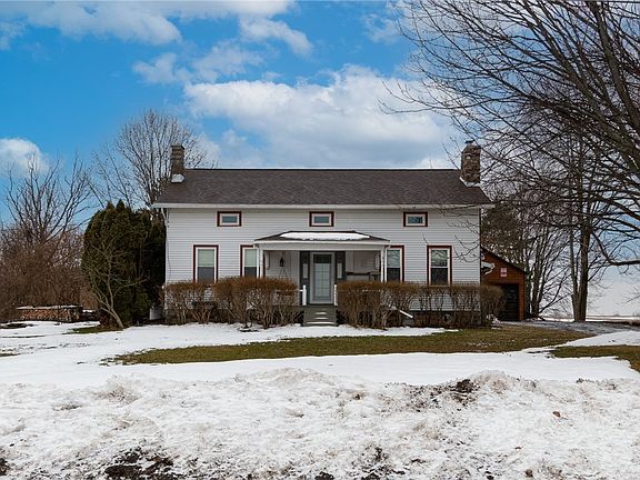 2nd image of 2726 McCann Rd