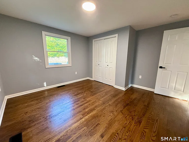 28 S Cliff St — Photo 18