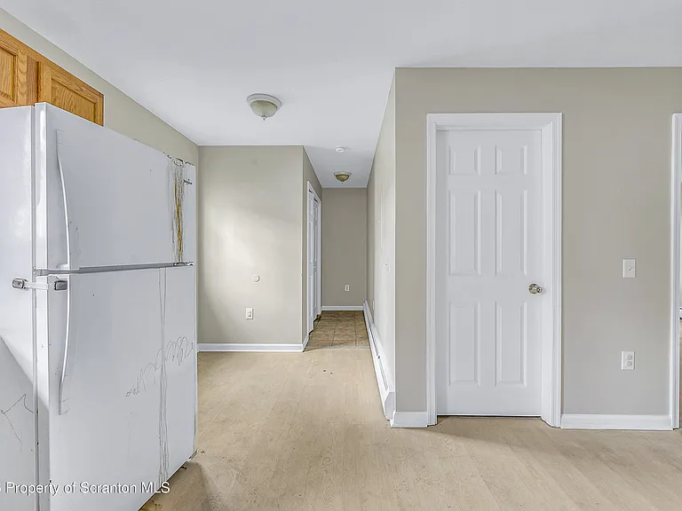 108 E Market St #2 — Photo 8