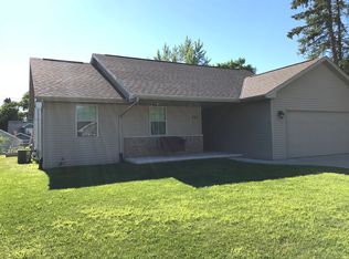831 N 6th Ave, Sturgeon Bay, WI 54235