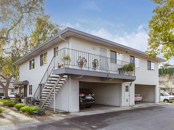 4th image of 207 Watson Dr APT 2
