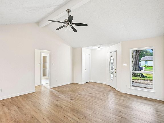 3rd image of 22014 Calderbrook Dr