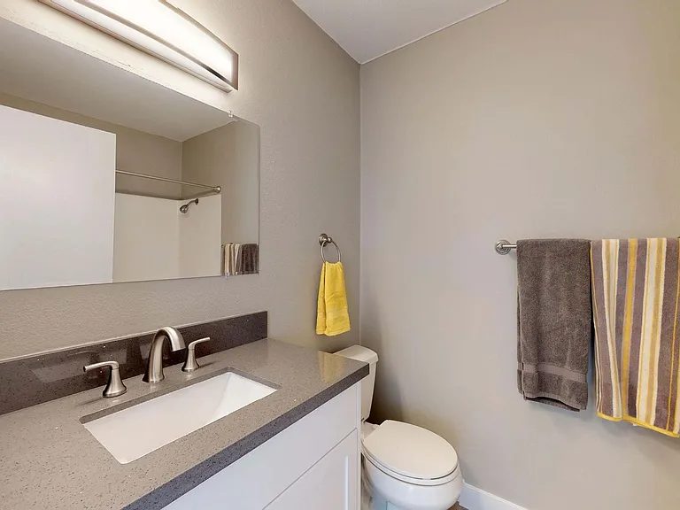 Henry Square- Luxury Townhomes — Photo 19