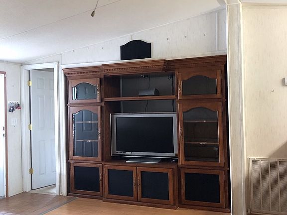 5th image of 39413 Keiths Cir