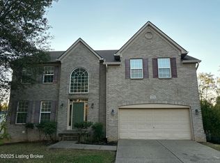 10704 Copper Ridge Dr, Louisville, KY 40241