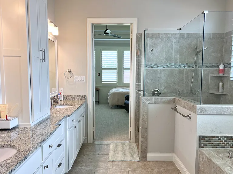 880 Saint Peter Ln — Photo 14