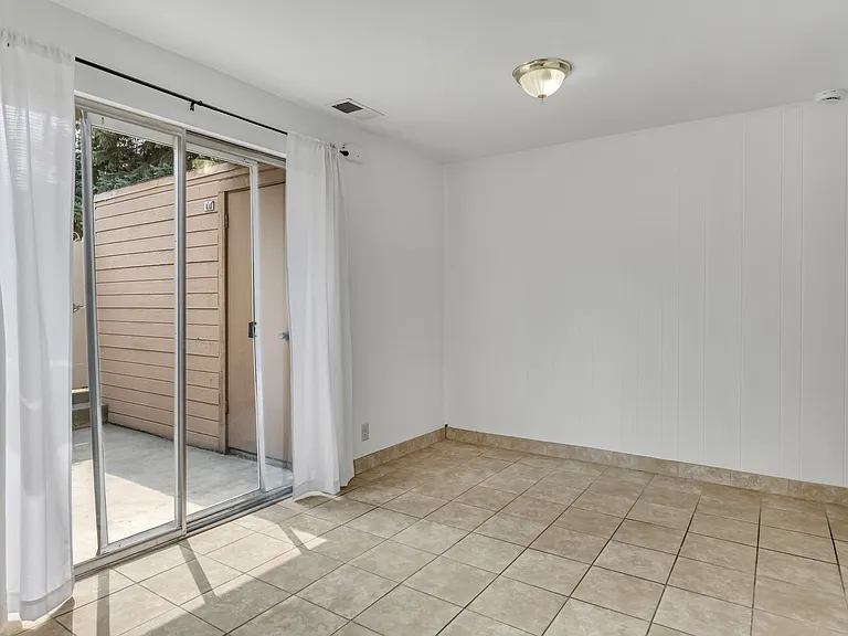 1431 Arthur Dr #1 — Photo 8