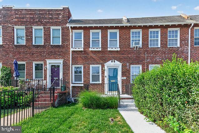 1st image of 1204 Oronoco St