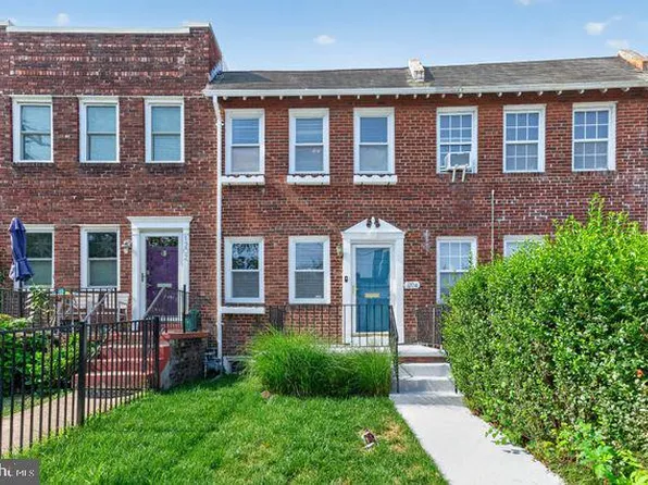 1204 Oronoco St, Alexandria, VA 22314