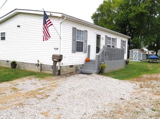 1827 W Chestnut St, Lancaster, OH 43130