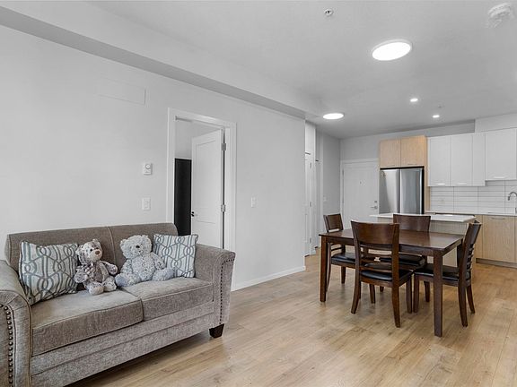 4th image of 3315 148th St #307