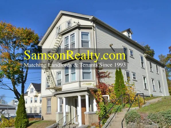 122 Doyle Ave APT 6, Providence, RI 02906