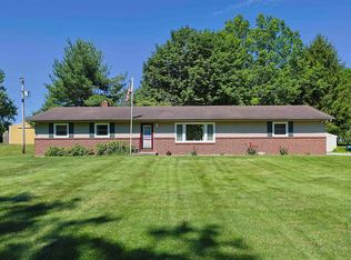 6384 N 900 E, New Carlisle, IN 46552