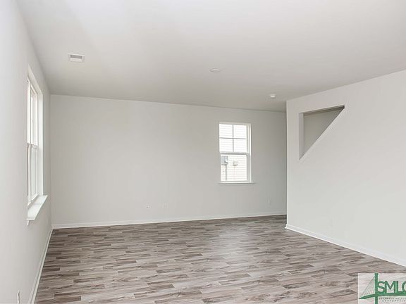 5th image of 113 Bushwood Drive