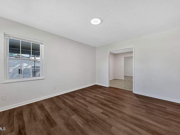 2nd image of 528 Parrish Ln