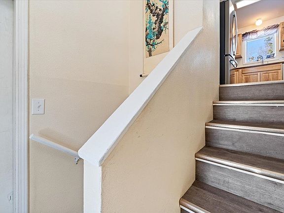 3rd image of 3846 Blessing Ave
