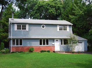 16 Cornwall Rd, Glen Rock, NJ 07452