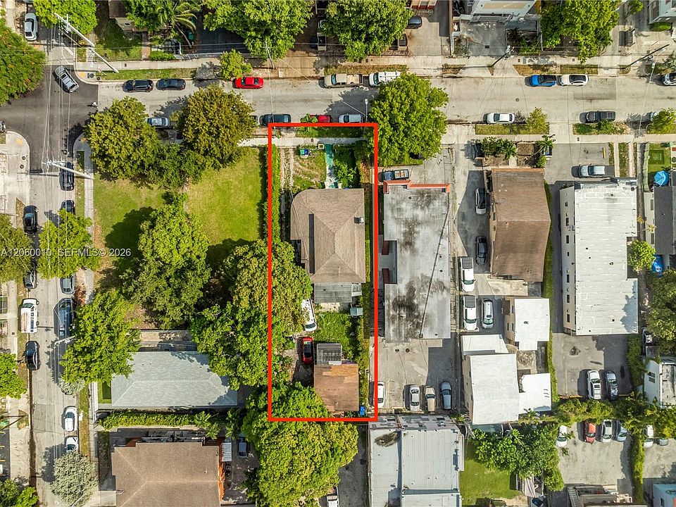 1st image of 1121 NW 5th St