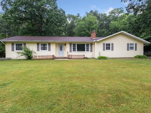 70838 Ridgewood Dr, Edwardsburg, MI 49112