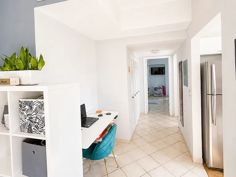 1960 Marseille Dr #303 — Photo 7