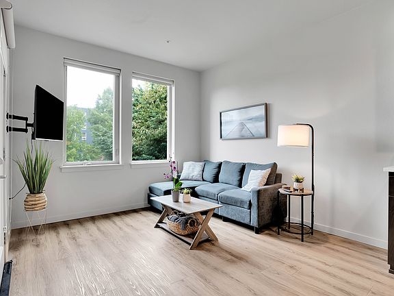 The 72nd Apartments | Studio Living Area