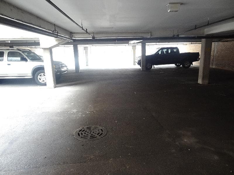 2nd image of 5820 N Sheridan Rd APT 205