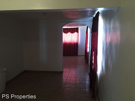 5th image of 517 Baca Ave