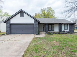 3100 W Commercial St, Broken Arrow, OK 74012