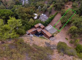 10442 Corfu Ln, Los Angeles, CA 90077