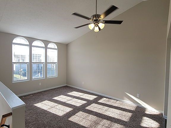2nd image of 1498 Clovernook Dr
