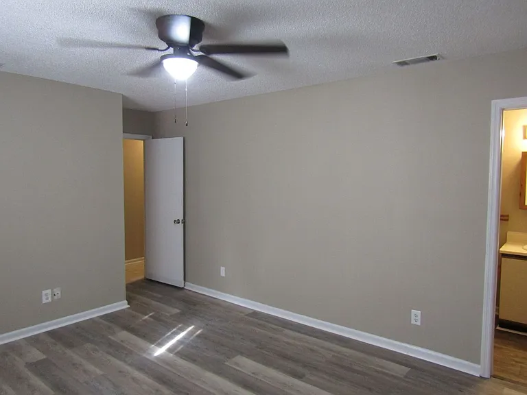255 Garden Cir — Photo 15