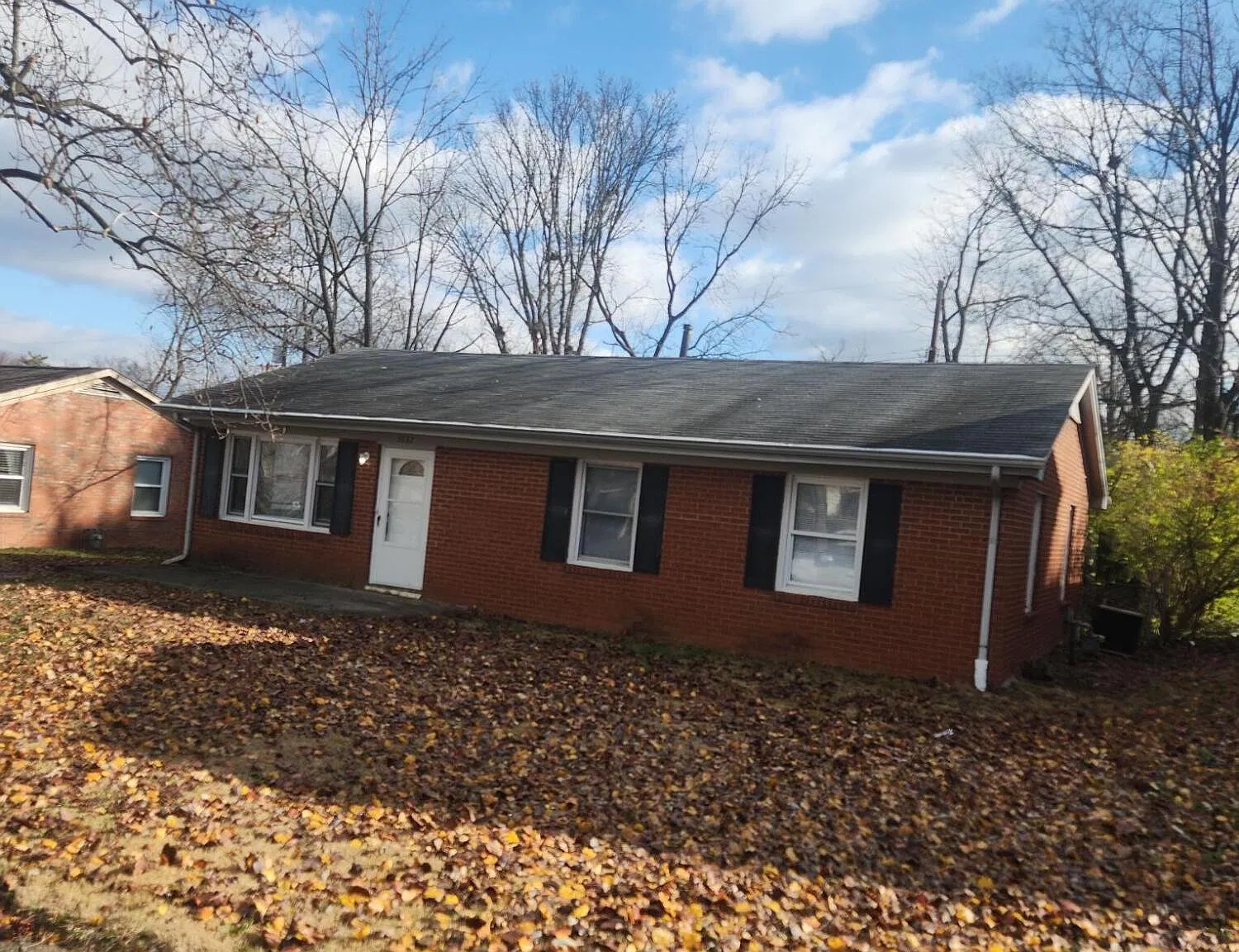 3 bed, 1.0 bath, 1134 sqft, $1,495 — Photo 1