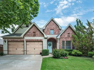 526 Collins Ln, Fate, TX 75087
