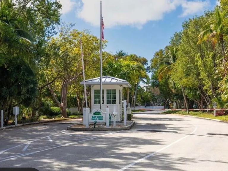 Golf Club Dr — Photo 2