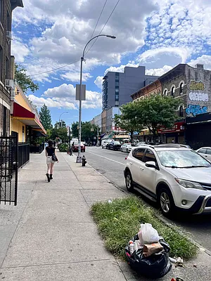 Rented by Nooklyn NYC LLC | media 19