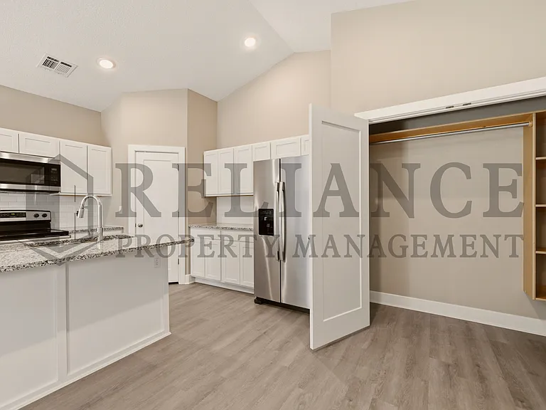 2755 S Greenleaf St — Photo 26