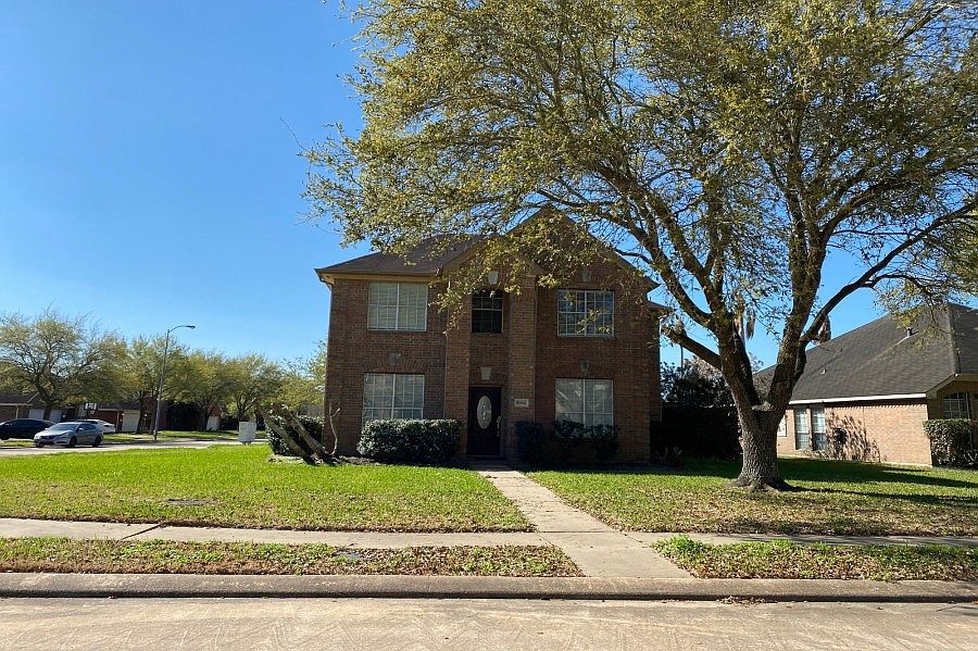 1st image of 8302 Diamond Way Ct