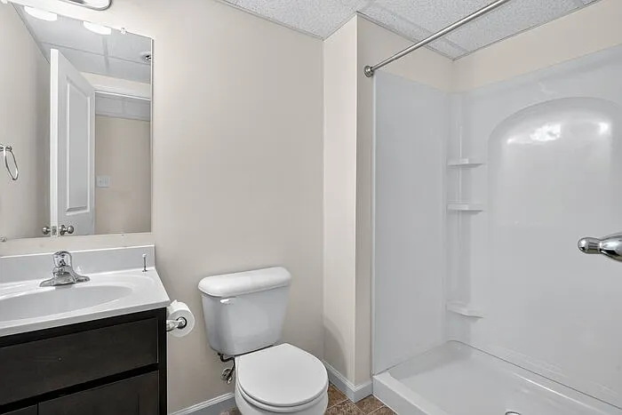 109 Holstein Dr — Photo 31