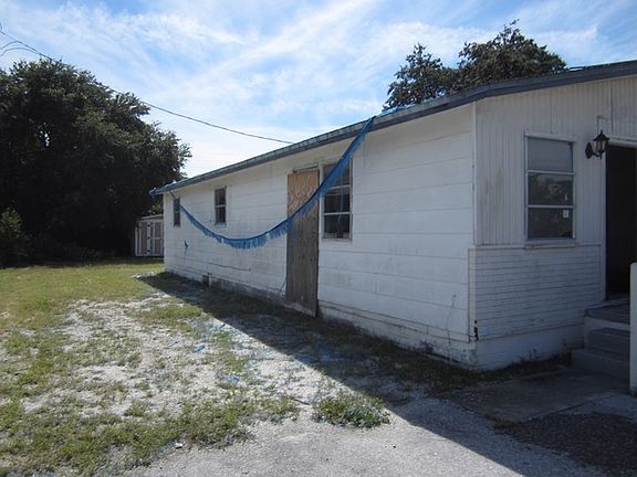 3rd image of 768 52nd Ave S