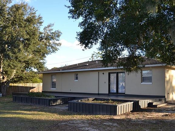 2nd image of 210 W Sadler Ave