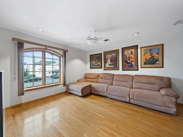 58 Avenue C, Bayonne, NJ 07002