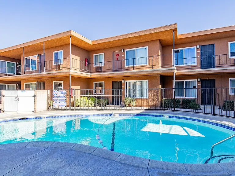 Buena Casa Apartments — Photo 13