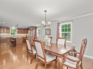 4858 Madison Ave, Trumbull, CT 06611