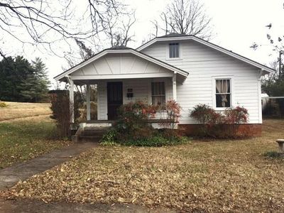 103 S Johnson St, Walhalla, SC, 29691
