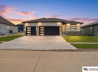9350 86th St, Lincoln, NE 68526
