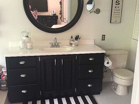 Master bathroom 